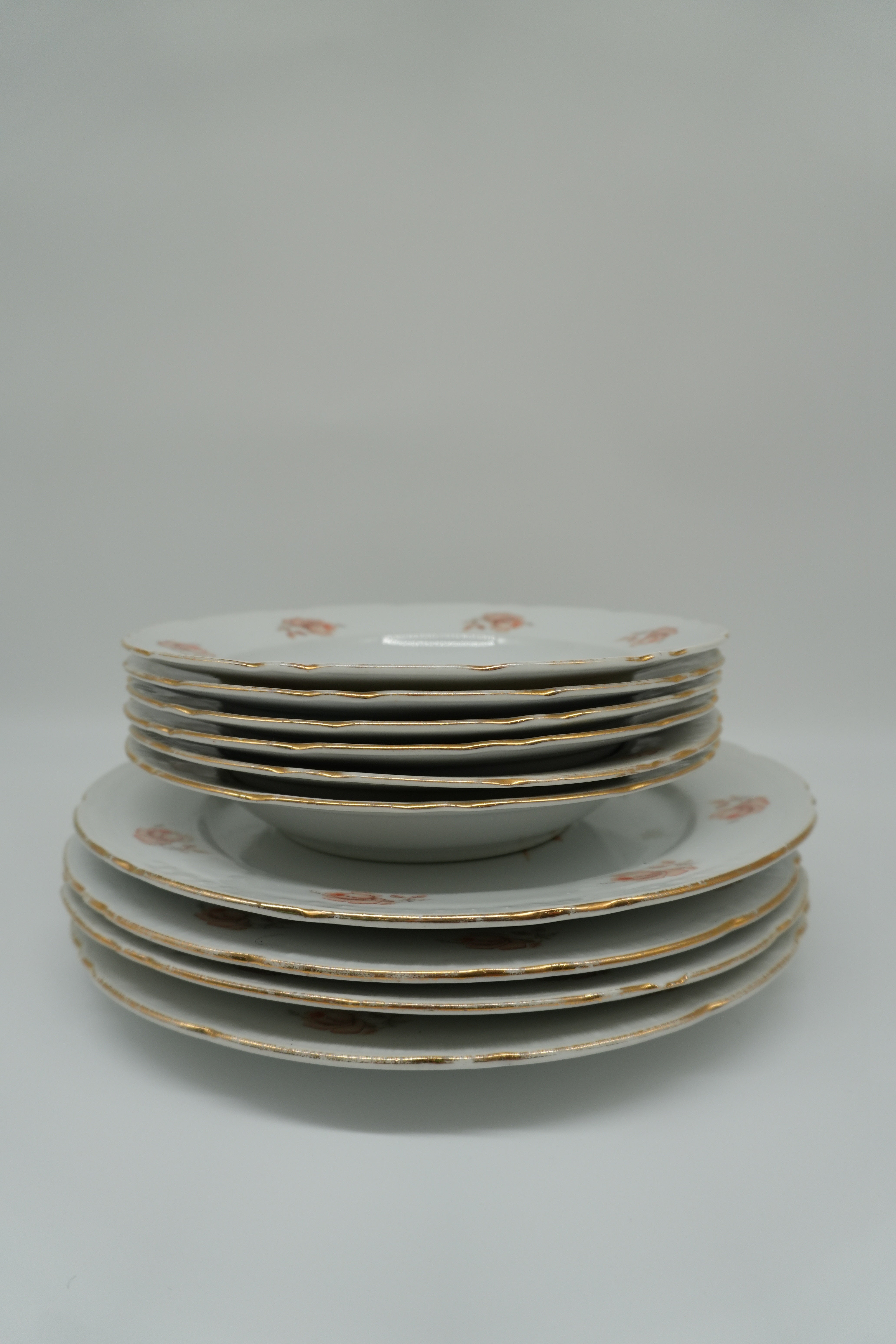 Bohemian Rose Porcelain Dinner Set – Set of 10